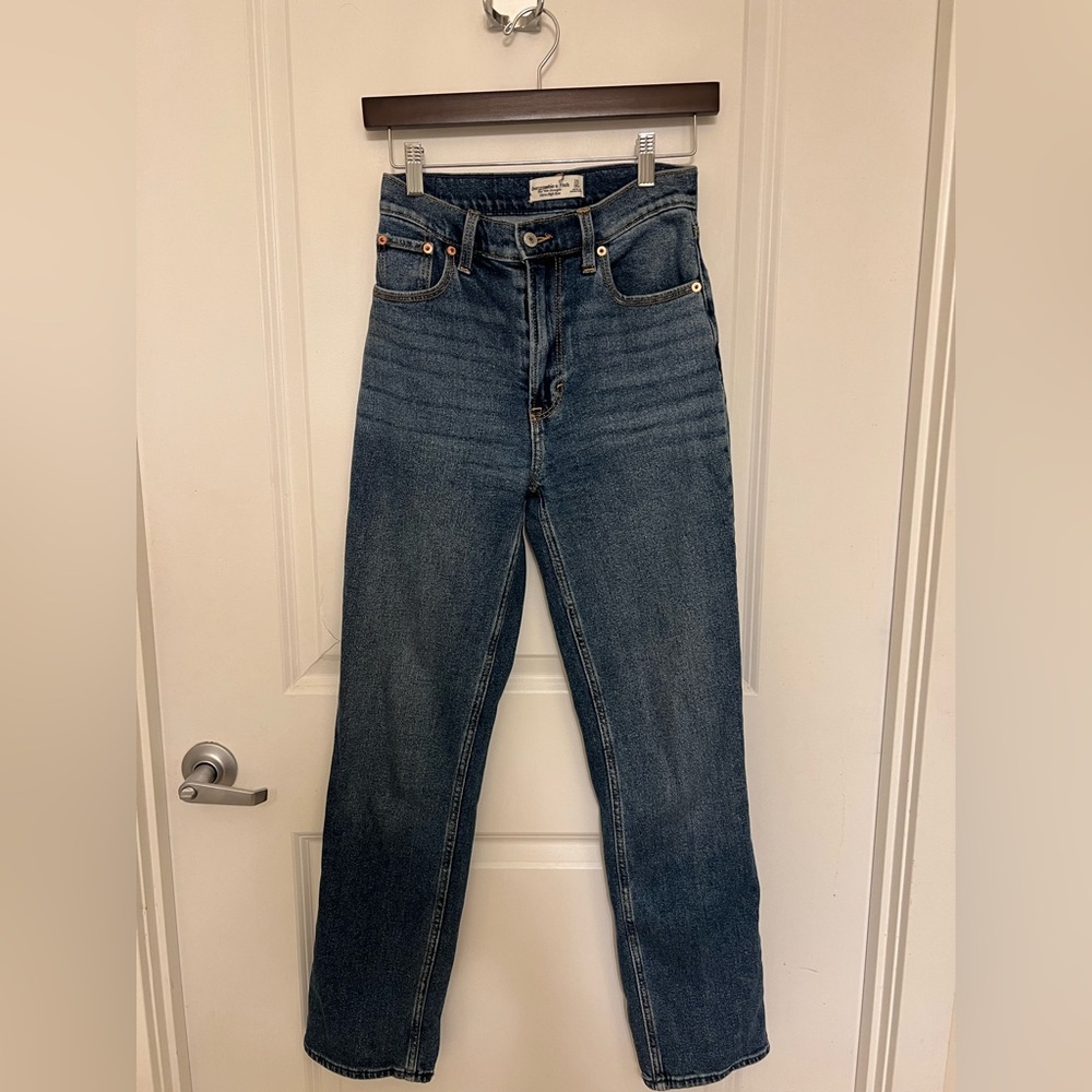 Abercrombie 90s Straight Jeans medium wash
